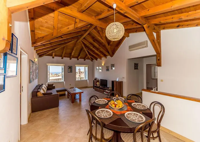 Casa Vanna - Two-bedroom With Terrace And Sea View Appartamento Ragusa